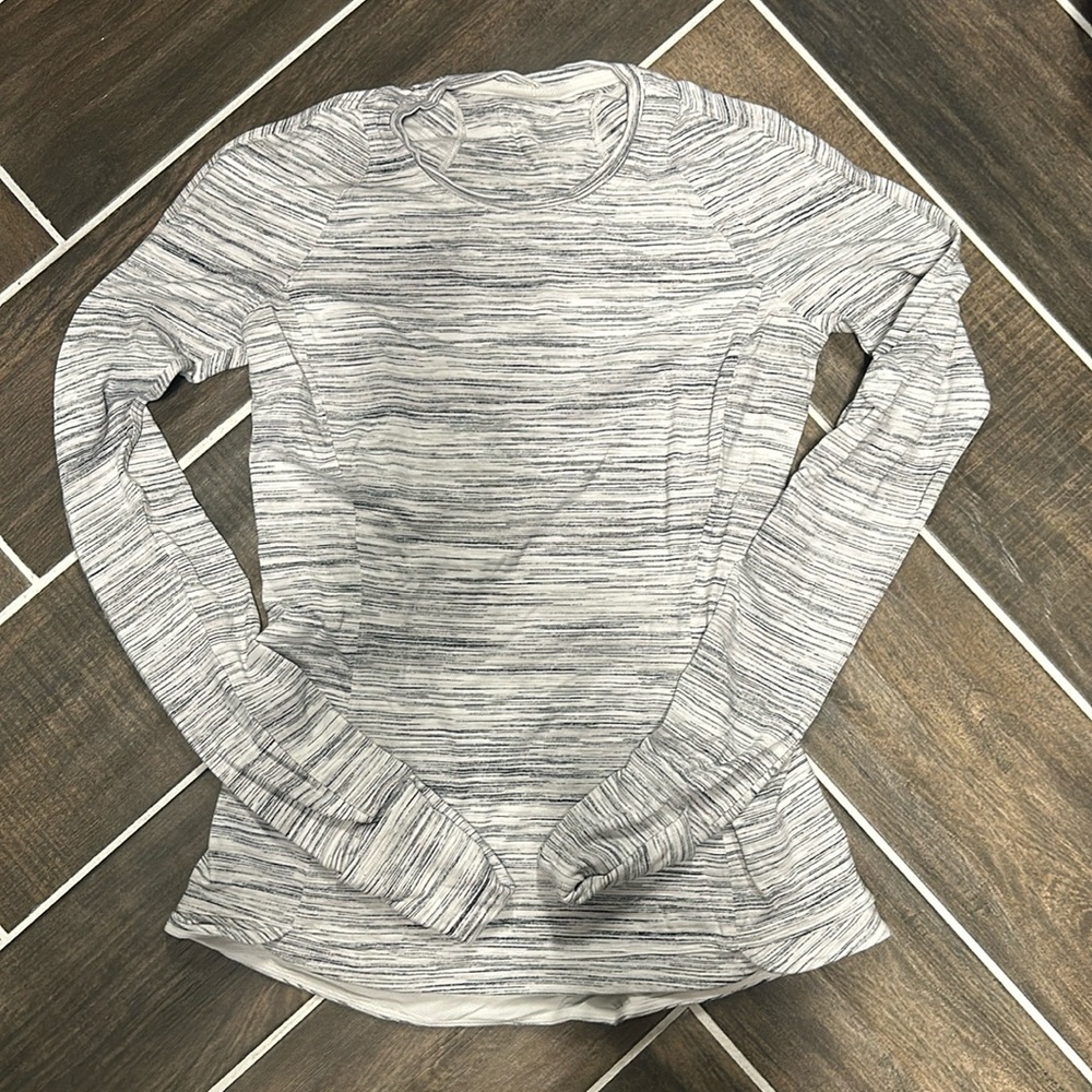 Lululemon long sleeve running shirt